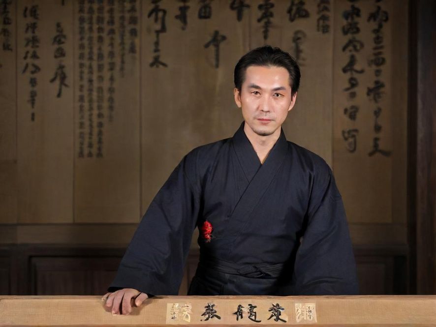 浦君吧讫坛的活力派对现场